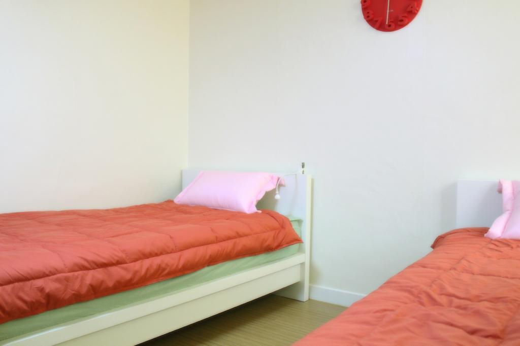 Chanchala Cafe & Hostel HHQ Quarto foto